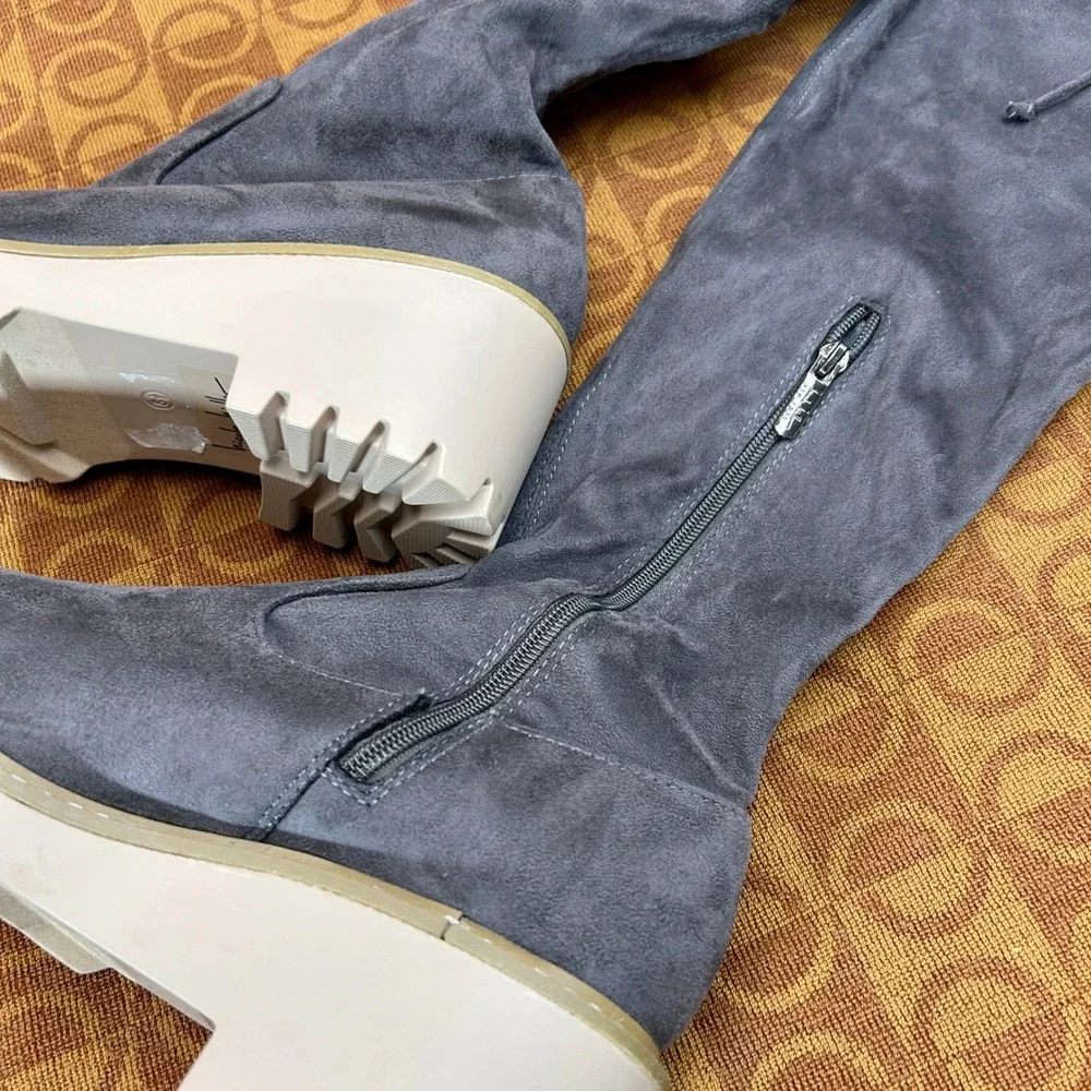 Nicole Miller Over The Knee Boots 8.5 Gray Faux Suede Lug Sole Chunky Heel